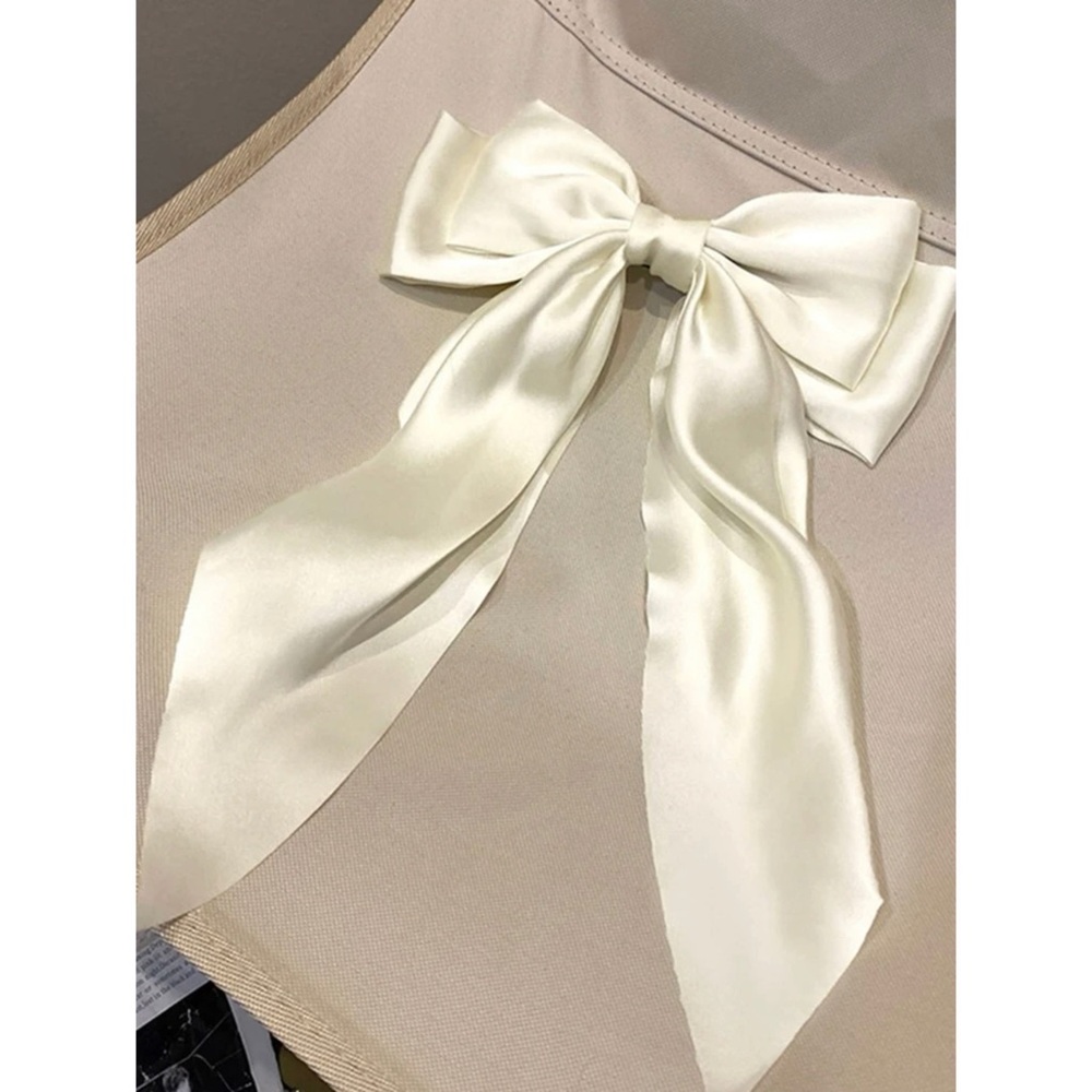 Pretty Bow - Picture 3 of 5